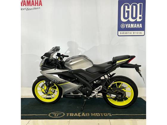 YAMAHA YZF R15 